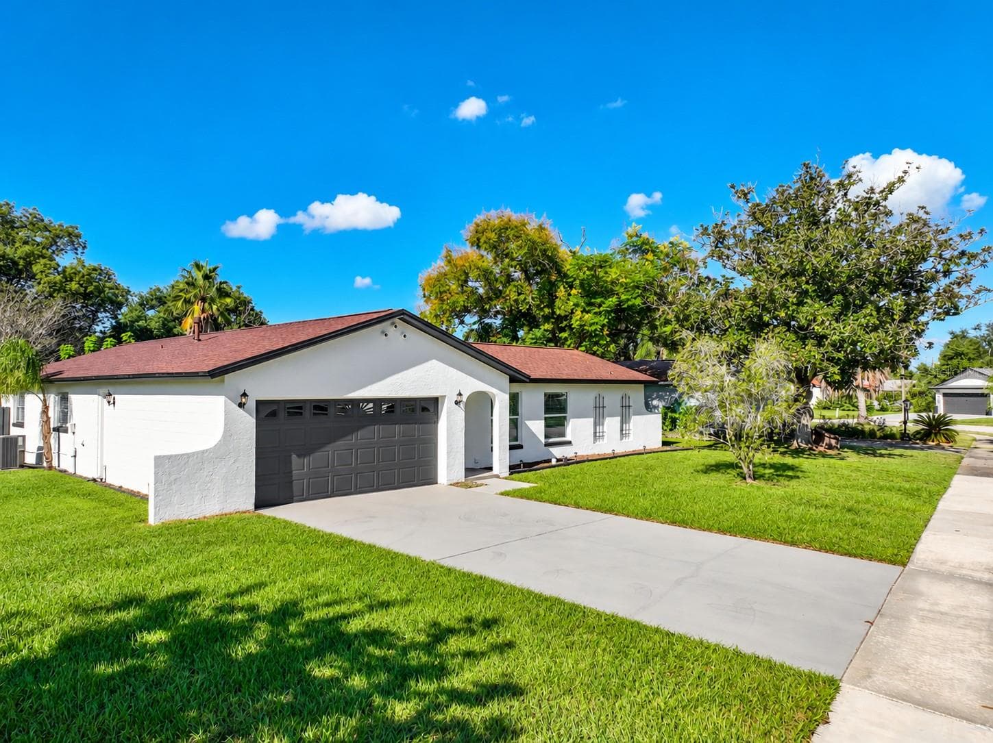 Single Family Residence at 408 MAID OF THE MIST DR, FERN PARK, photo 5 of 82