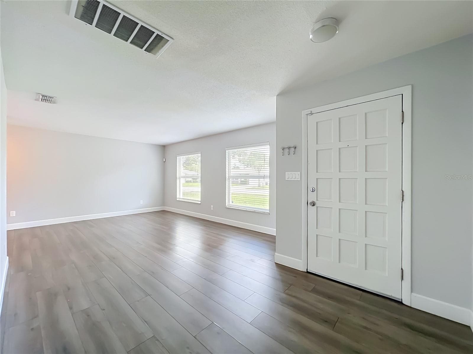 Single Family Residence at 408 MAID OF THE MIST DR, FERN PARK, photo 11 of 82