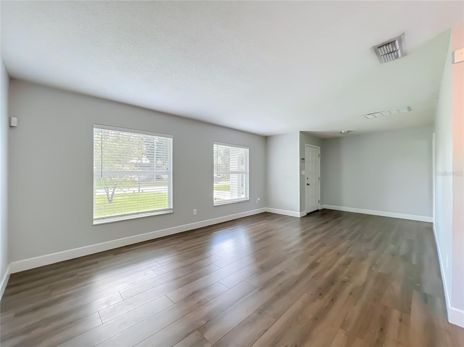 Single Family Residence at 408 MAID OF THE MIST DR, FERN PARK, photo 16 of 82