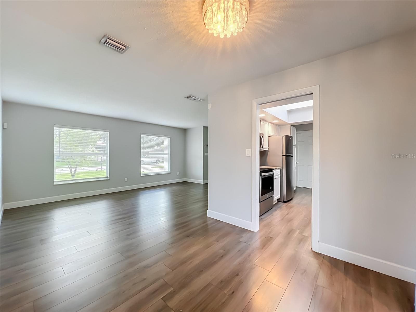 Single Family Residence at 408 MAID OF THE MIST DR, FERN PARK, photo 20 of 82