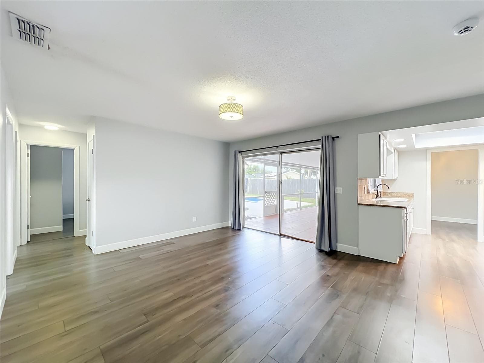 Single Family Residence at 408 MAID OF THE MIST DR, FERN PARK, photo 35 of 82