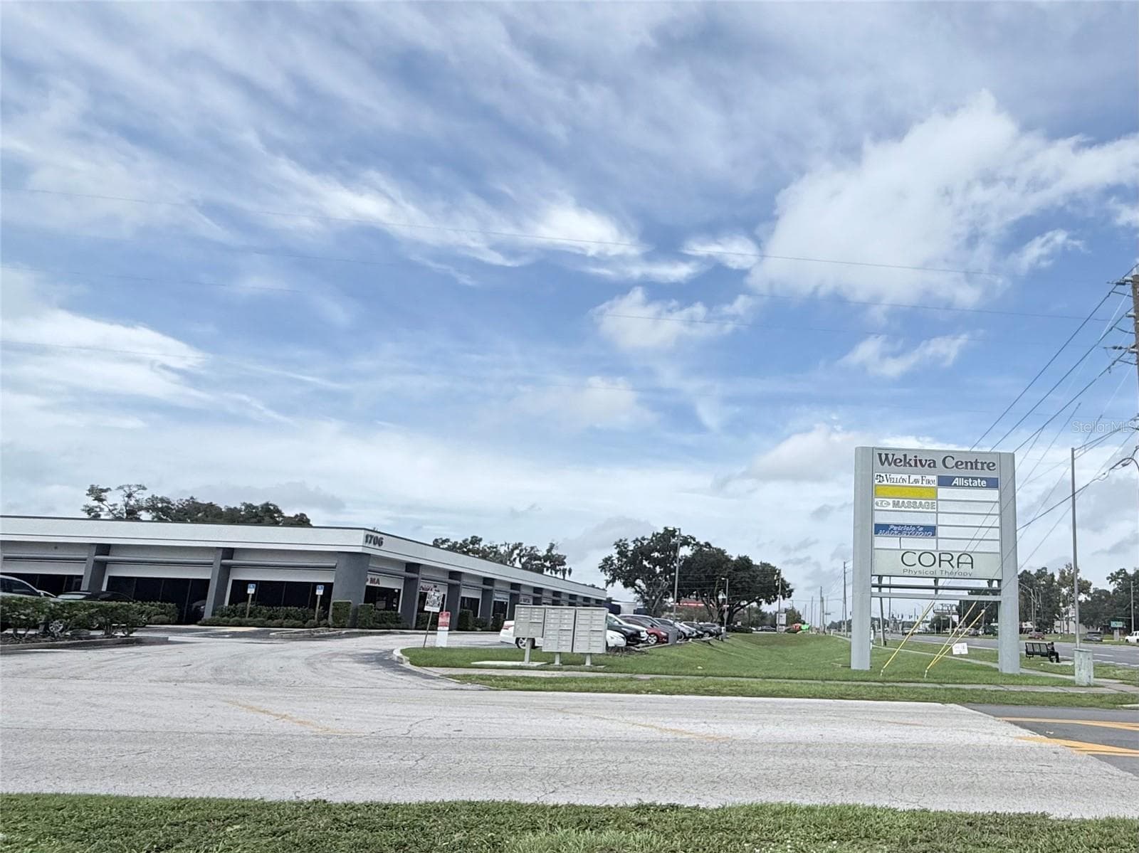 PRIME LOCATION ON 436 - 1706 E SEMORAN BLVD #116, APOPKA