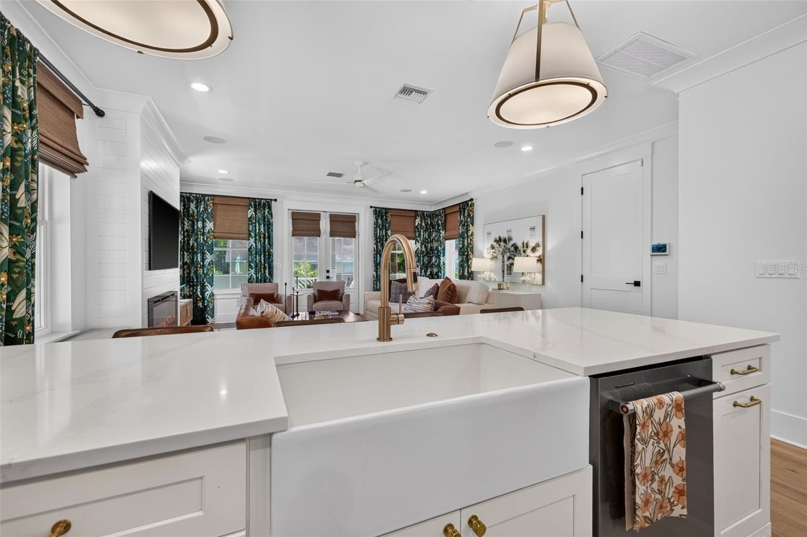 Single Family Residence at 526 13TH AVE S, ST PETERSBURG, photo 15 of 50