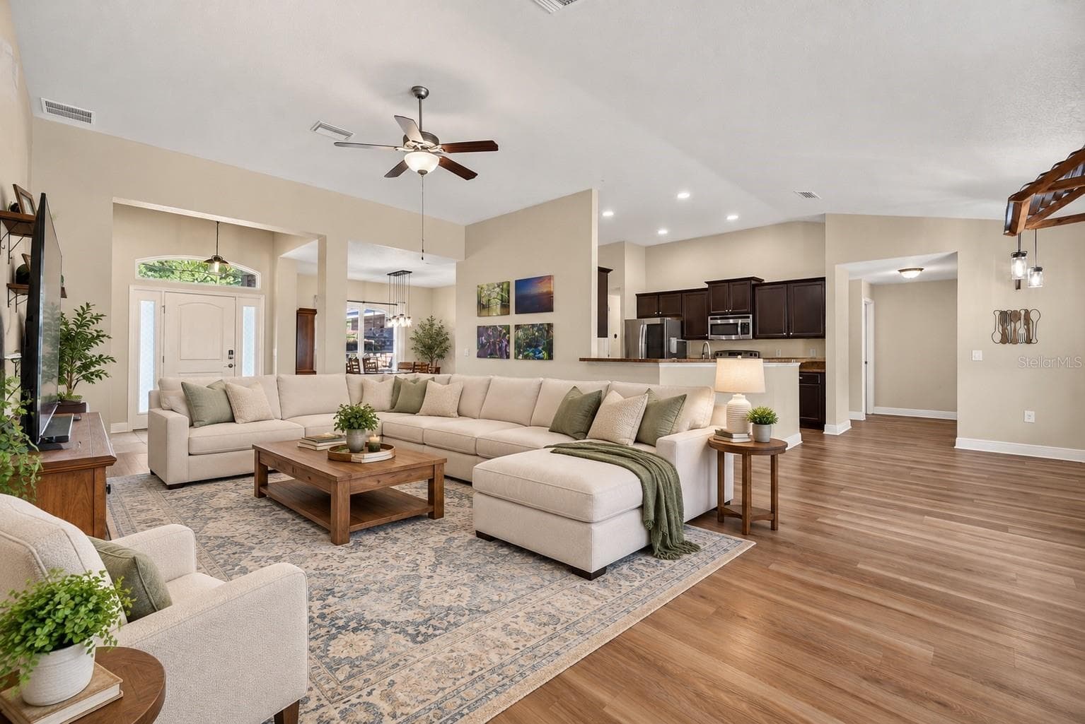 Living Room - 6746 SE 12TH PL, OCALA