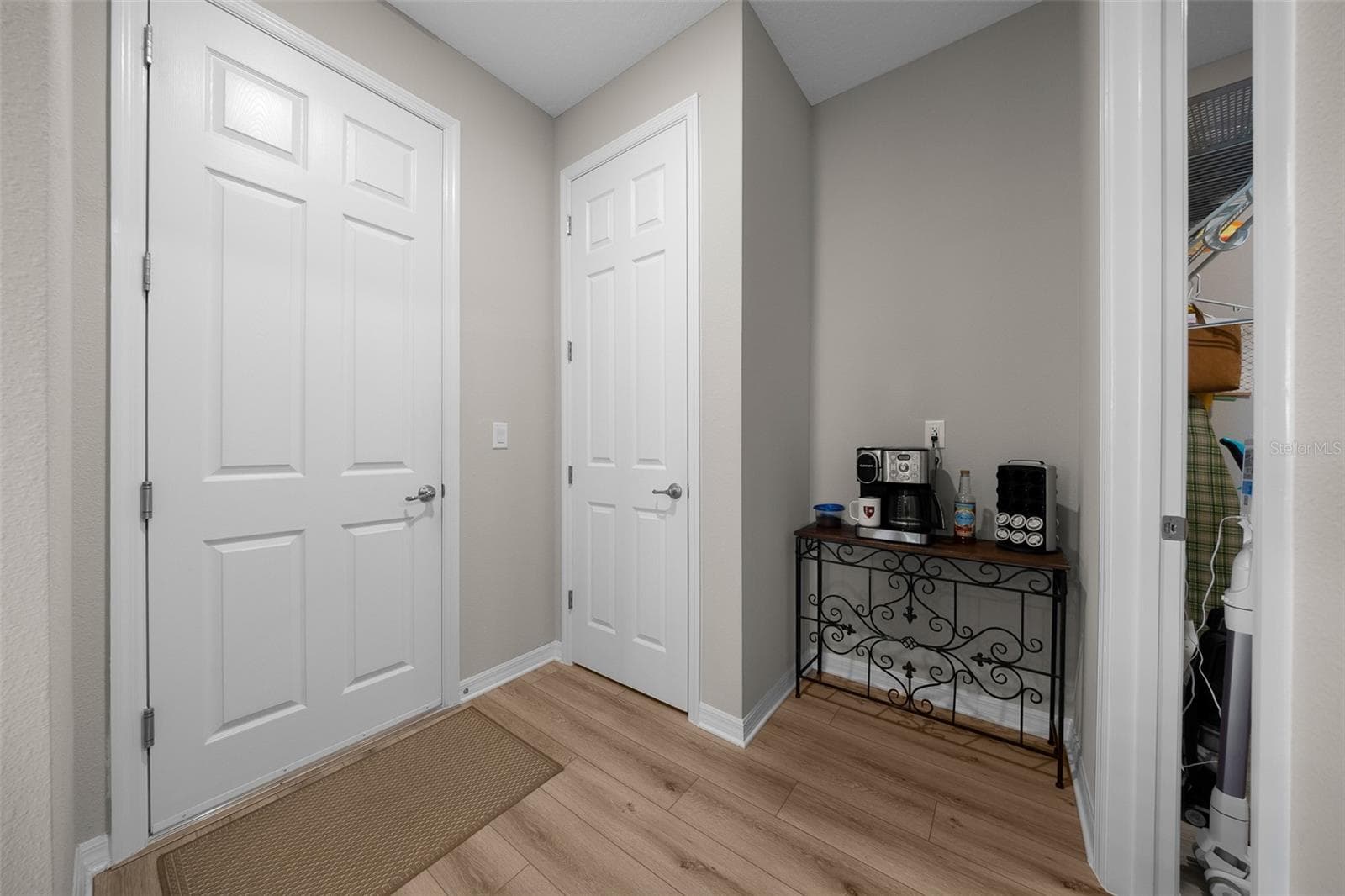 Owner Entry from Garage - 10691 SW 99TH PL, OCALA