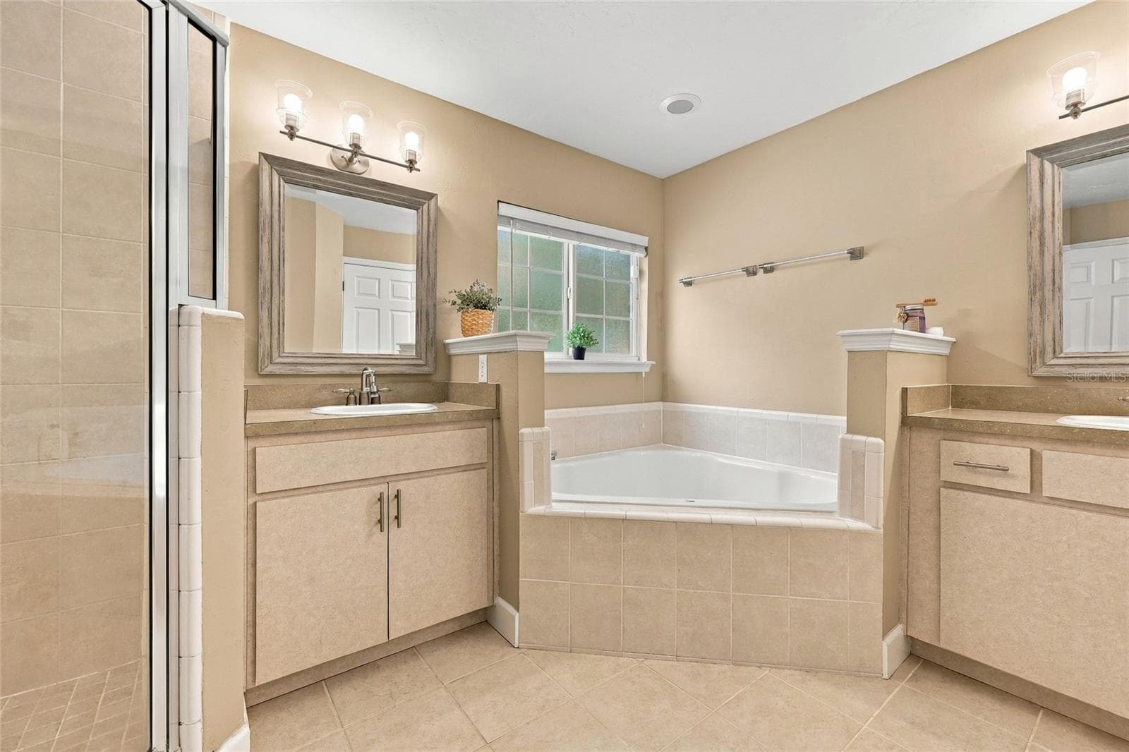 Single Family Residence at 2368 NW 145TH DR, NEWBERRY, photo 16 of 49