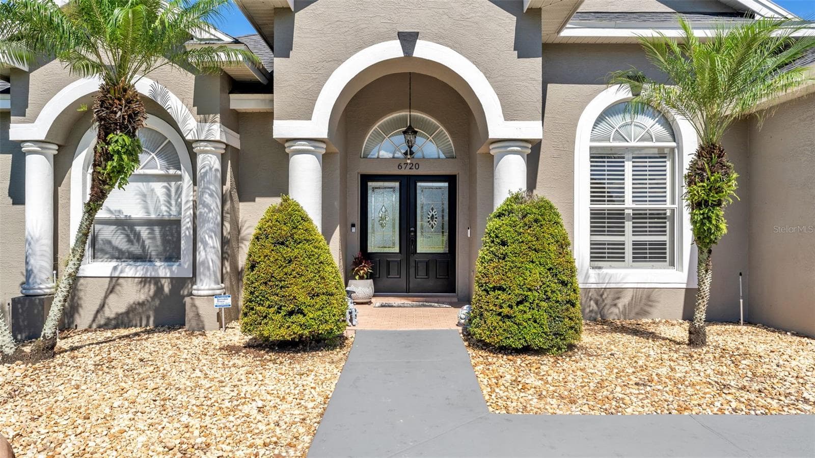 Single Family Residence at 6720 HARTSWORTH DR, LAKELAND, photo 4 of 56