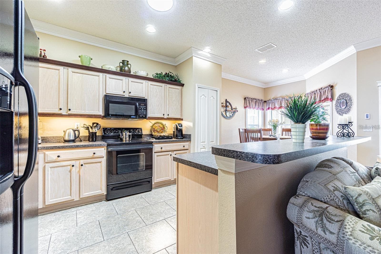 Single Family Residence at 2514 SANDY HILL CT, HOLIDAY, photo 5 of 26