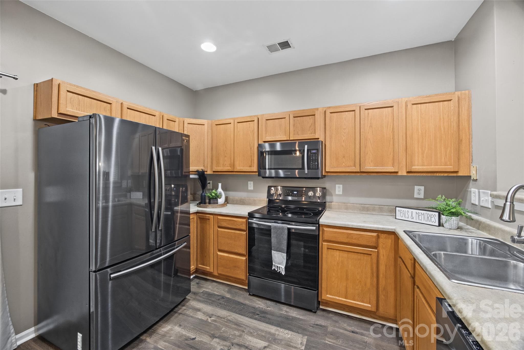 Townhouse at 487 Delta Drive, Fort Mill, photo 7 of 29