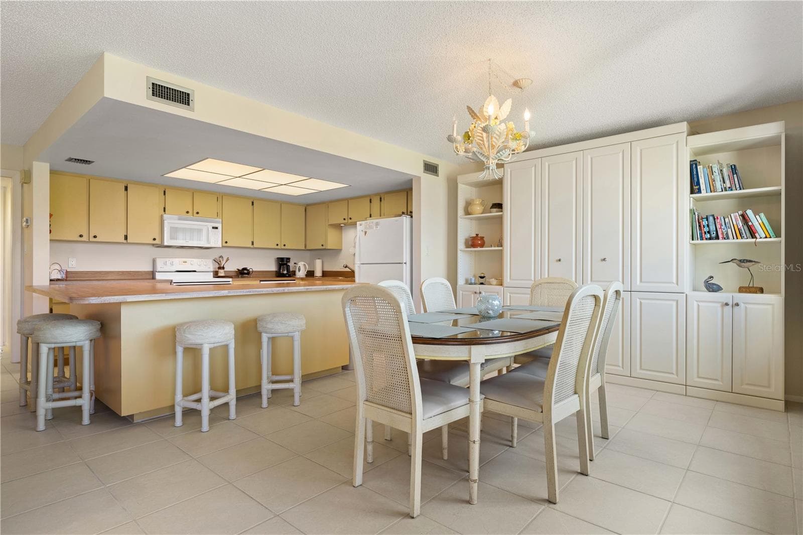 Condominium at 2 PIRATES LN #23B, PUNTA GORDA, photo 7 of 70