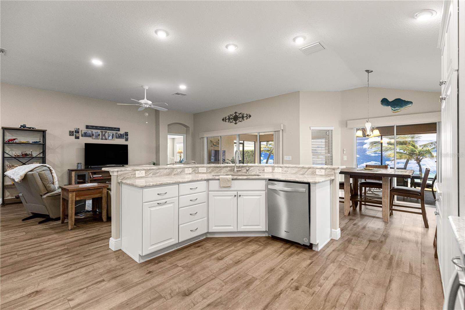 Single Family Residence at 3562 YATES AVE, THE VILLAGES, photo 13 of 46