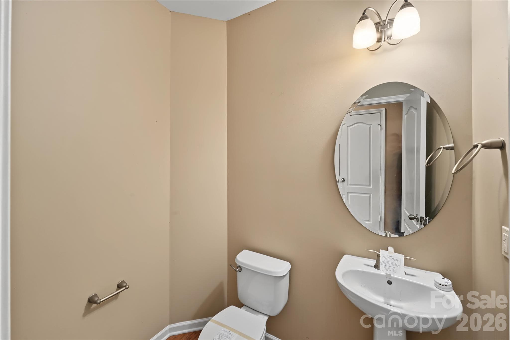 Single Family Residence at 9738 Loughlin Lane, Charlotte, photo 13 of 42