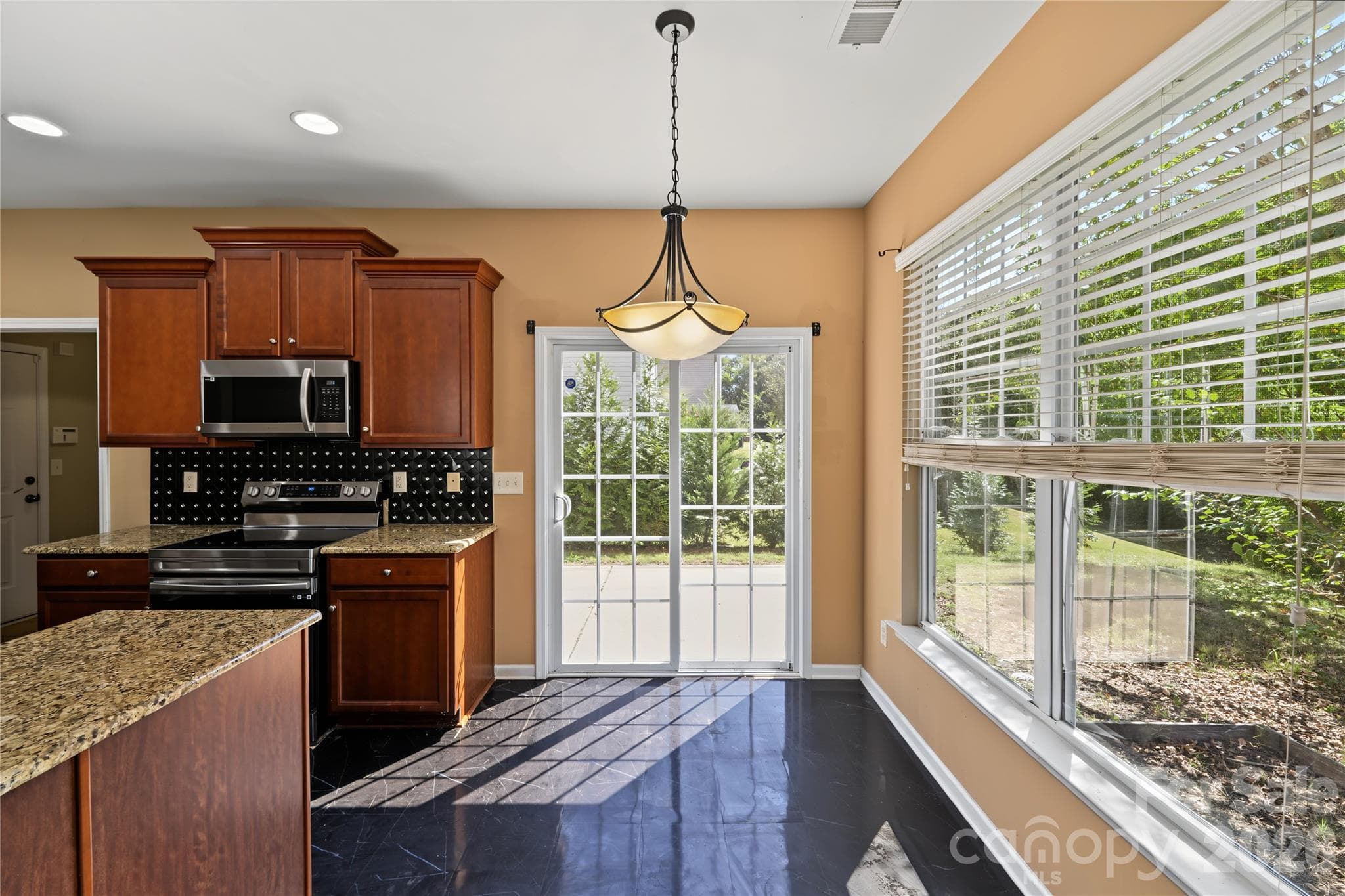 Single Family Residence at 9738 Loughlin Lane, Charlotte, photo 20 of 42
