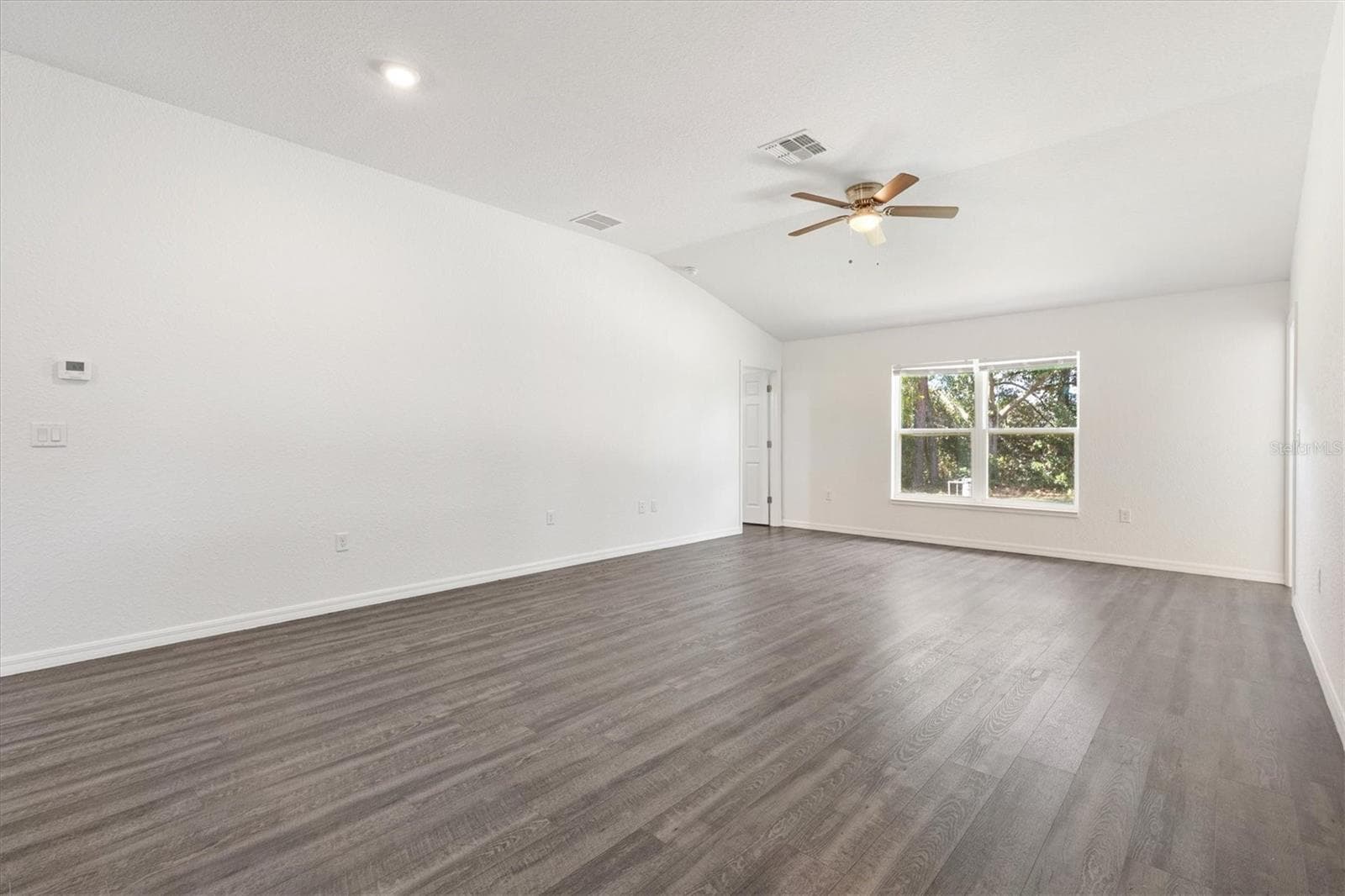 Single Family Residence at 16010 SE 91ST CT, SUMMERFIELD, photo 13 of 39