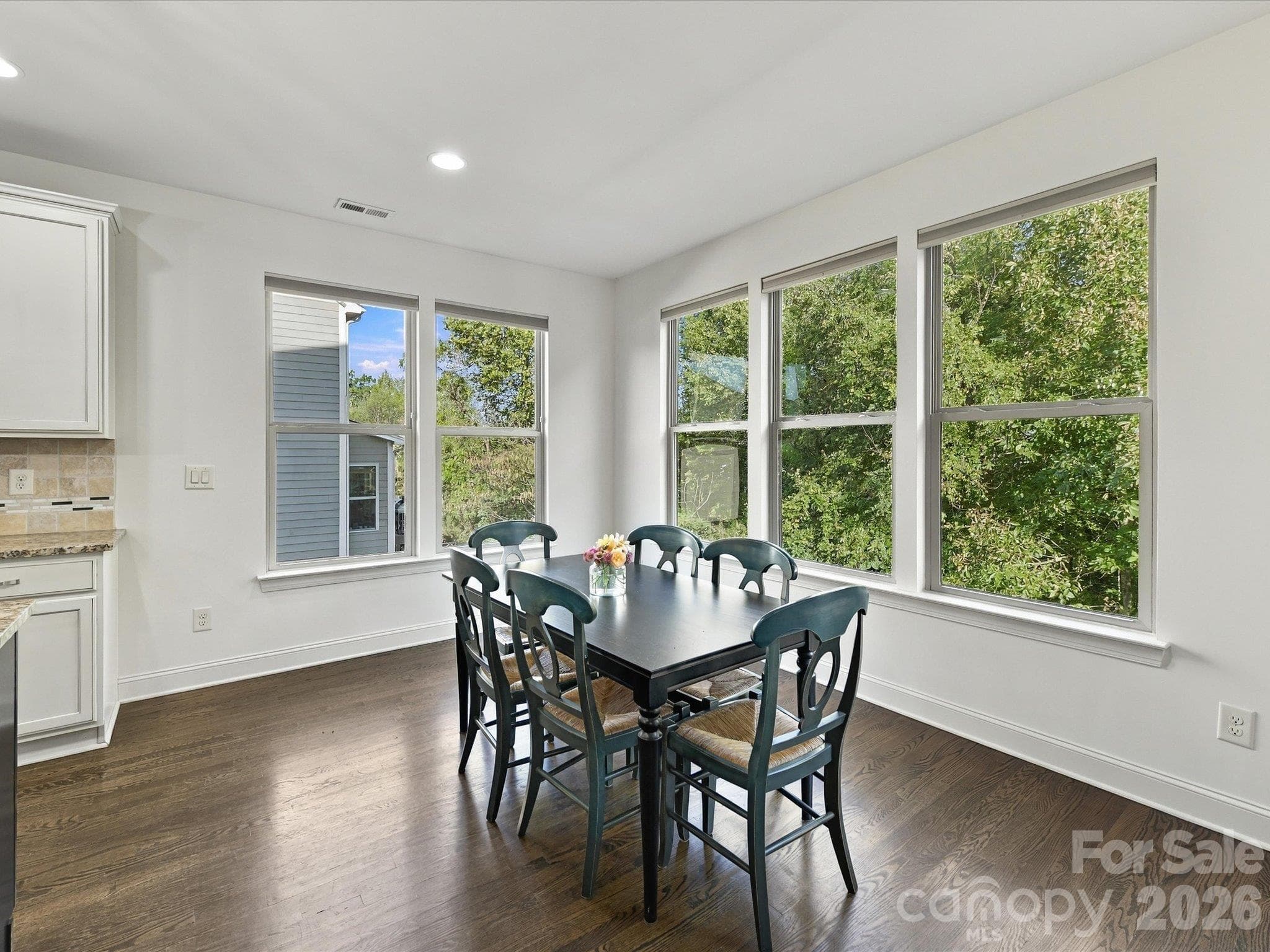 Single Family Residence at 522 Iron Horse Lane, Midland, photo 10 of 47