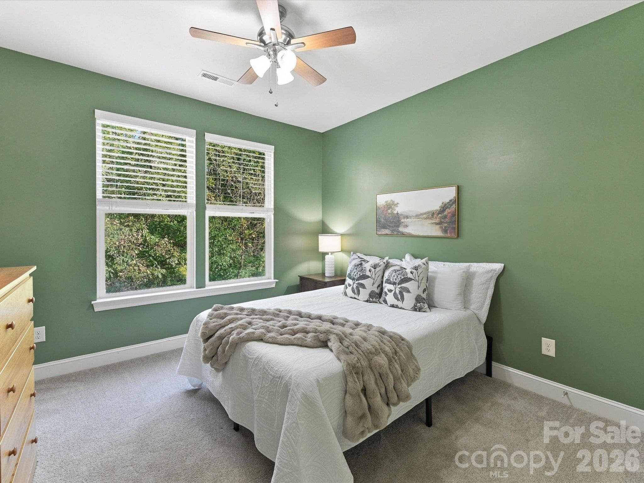 Single Family Residence at 522 Iron Horse Lane, Midland, photo 14 of 47