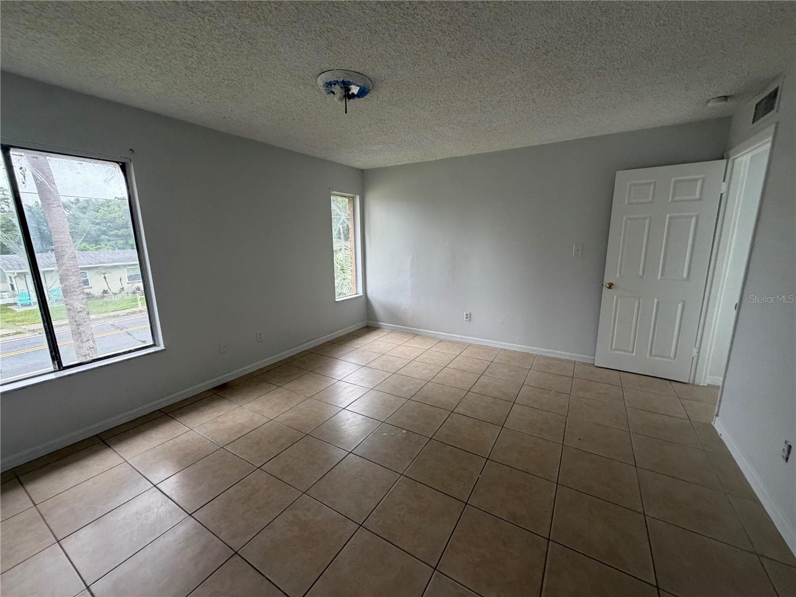 Duplex at 737 E CHURCH AVE, LONGWOOD, photo 11 of 21
