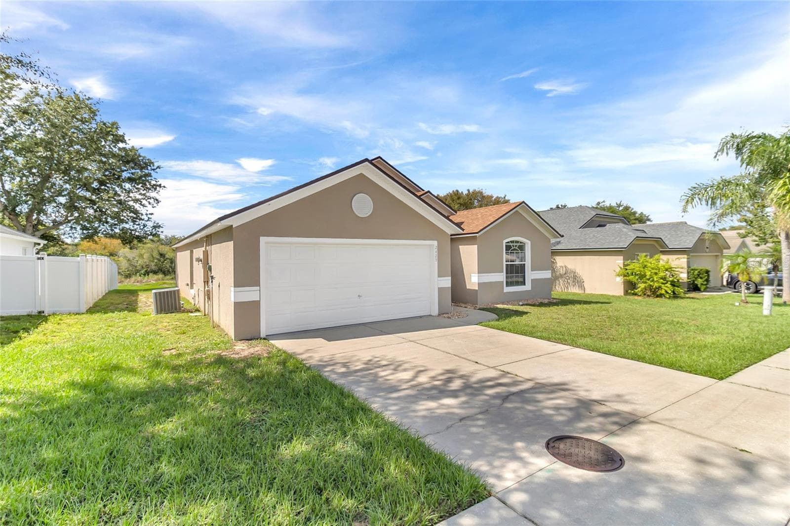 Single Family Residence at 2425 MERRY RD, TAVARES, photo 2 of 33