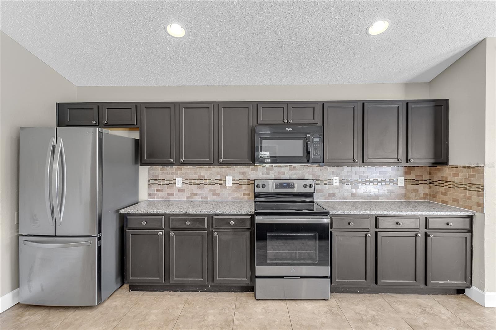 Single Family Residence at 2425 MERRY RD, TAVARES, photo 7 of 33