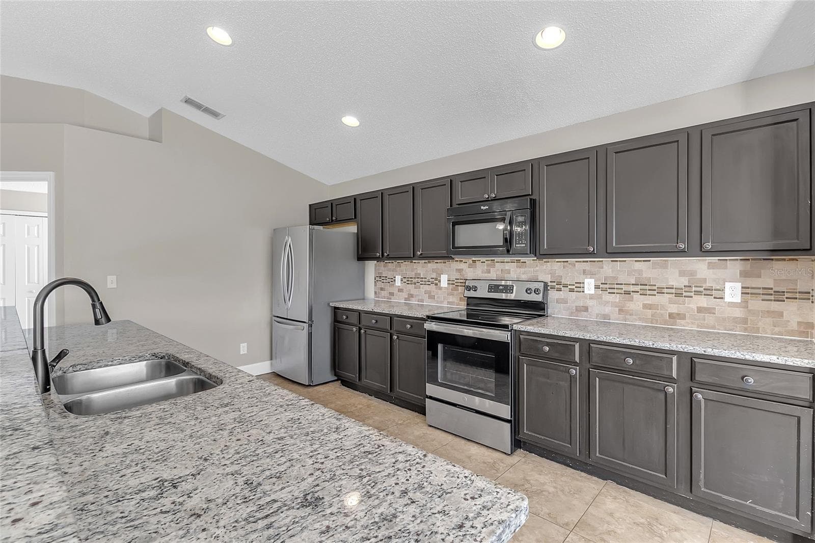 Single Family Residence at 2425 MERRY RD, TAVARES, photo 9 of 33