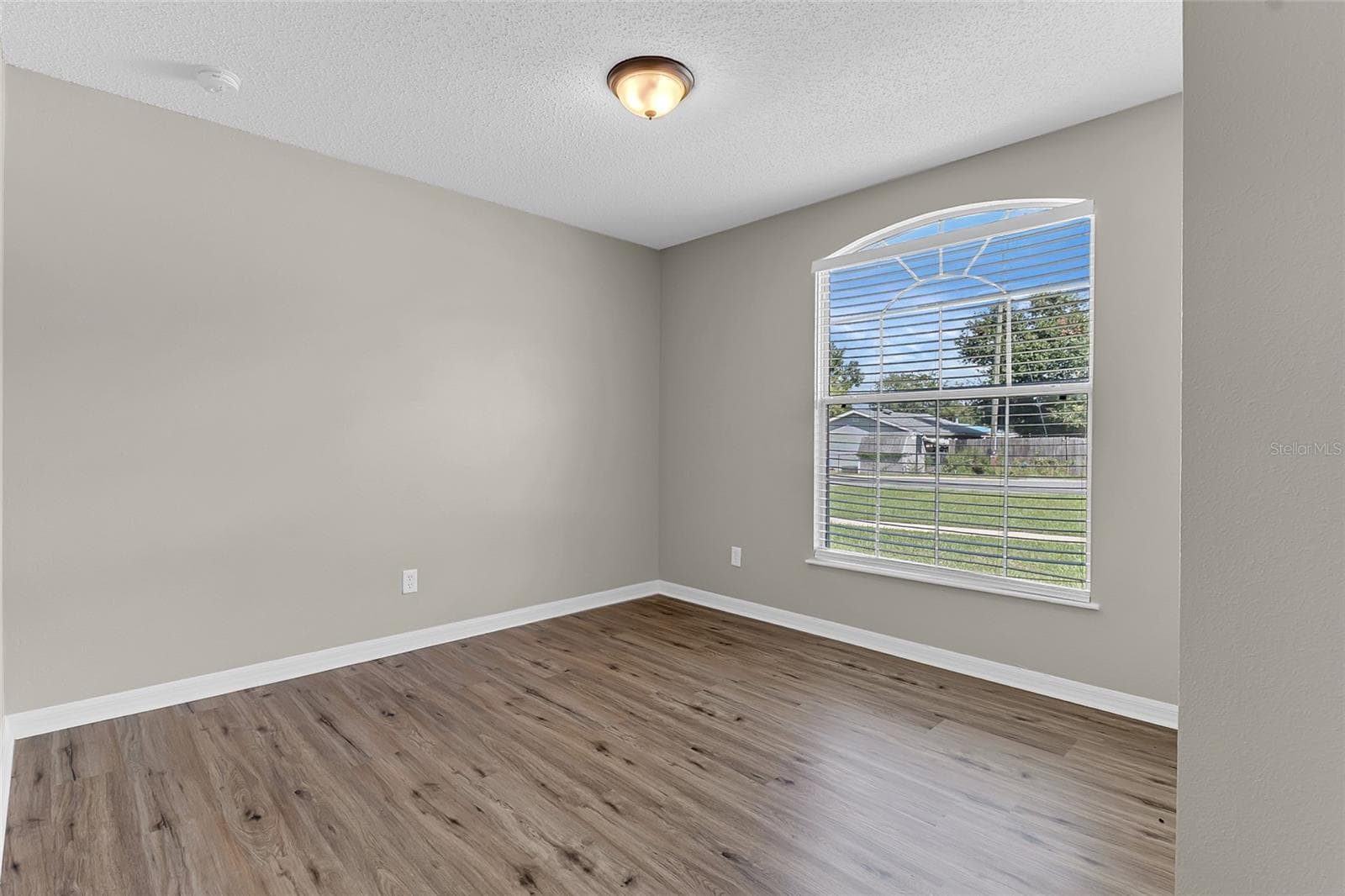 Single Family Residence at 2425 MERRY RD, TAVARES, photo 12 of 33
