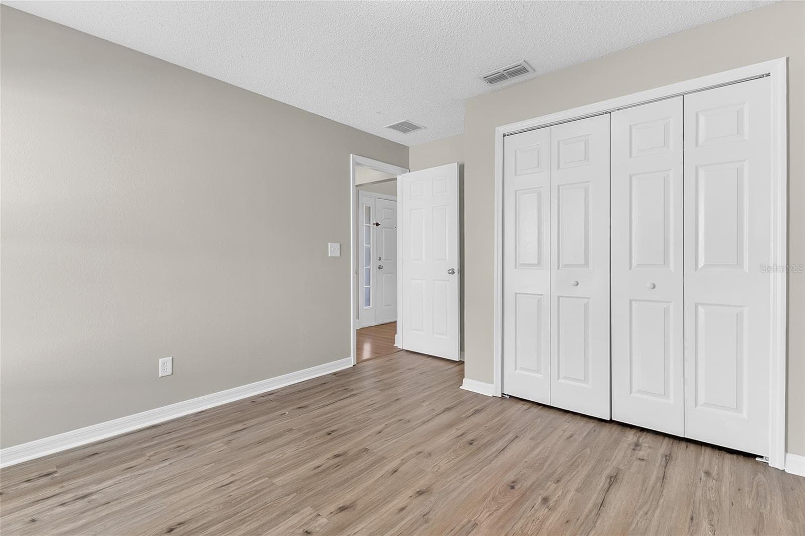 Single Family Residence at 2425 MERRY RD, TAVARES, photo 16 of 33