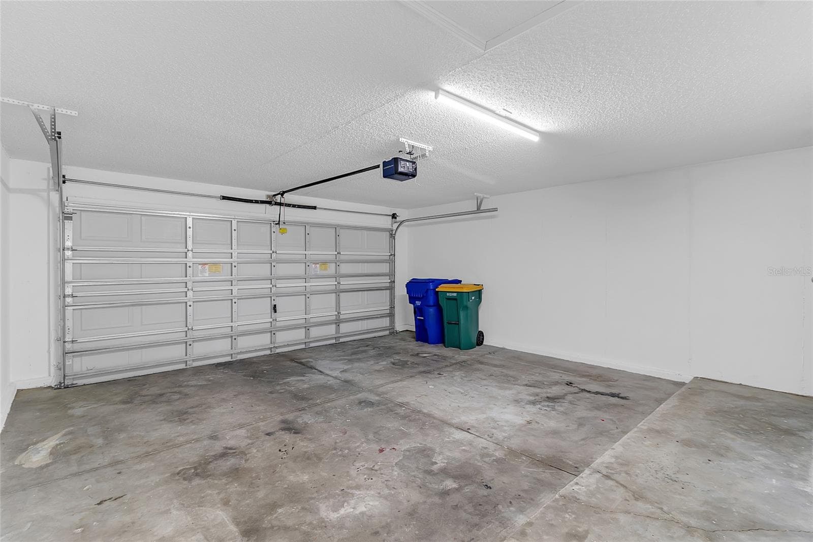 Single Family Residence at 2425 MERRY RD, TAVARES, photo 18 of 33