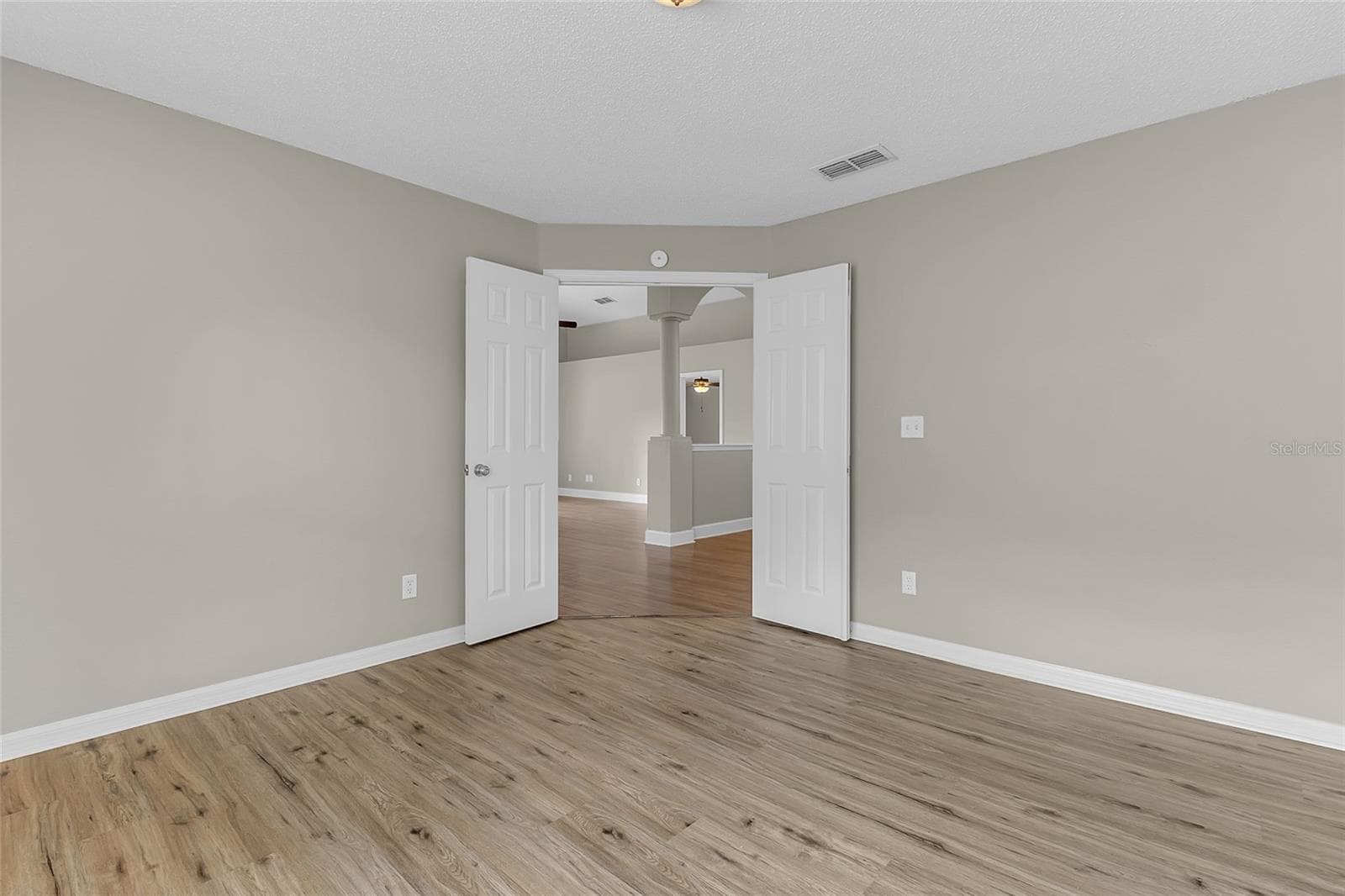 Single Family Residence at 2425 MERRY RD, TAVARES, photo 23 of 33