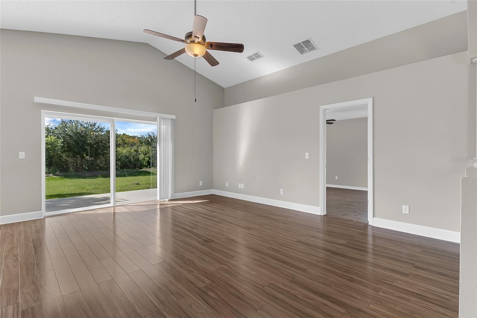 Single Family Residence at 2425 MERRY RD, TAVARES, photo 25 of 33