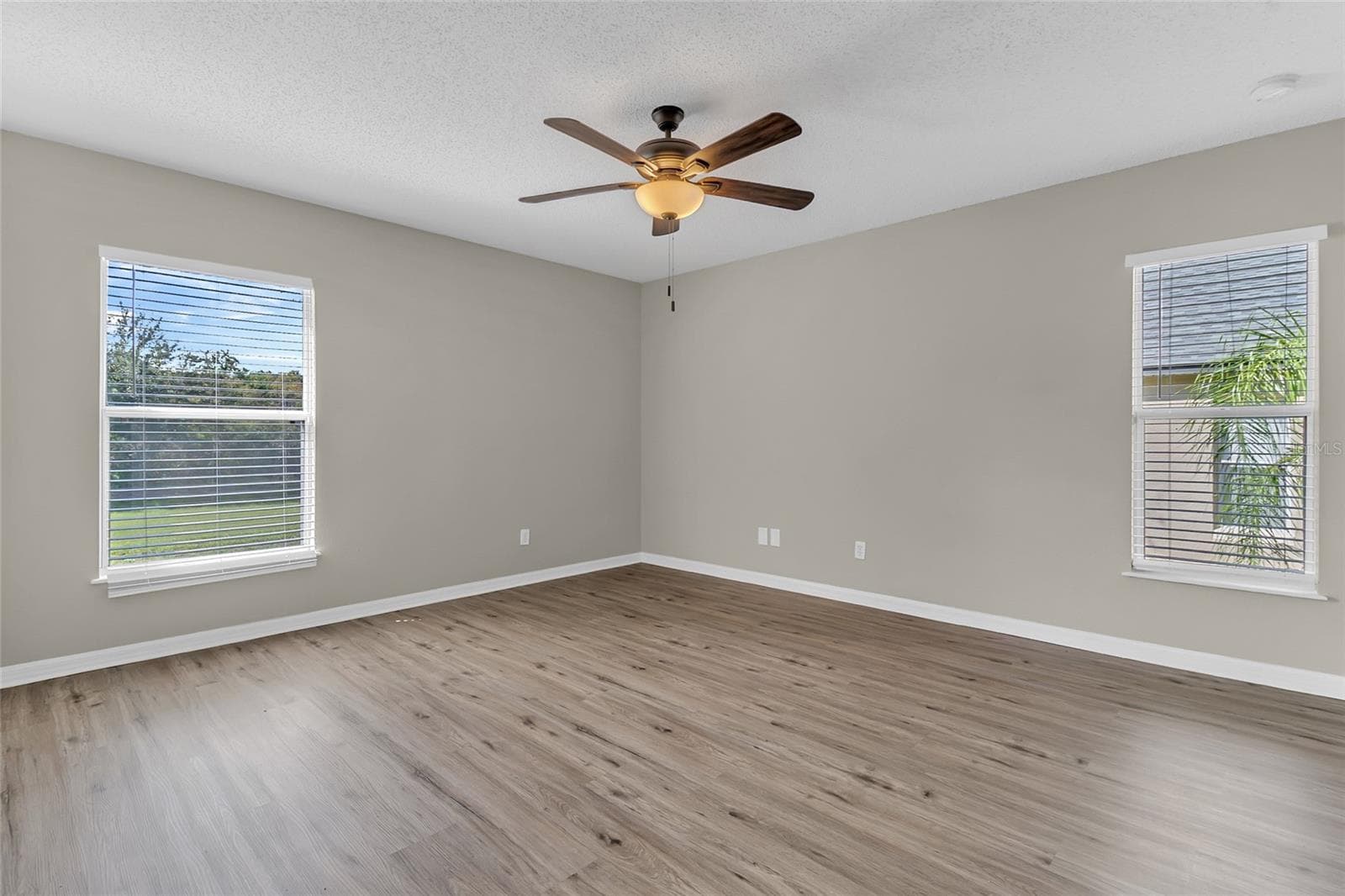 Single Family Residence at 2425 MERRY RD, TAVARES, photo 28 of 33