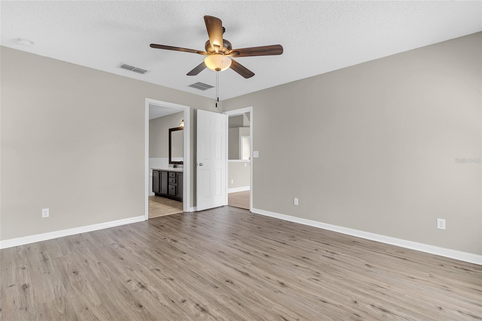 Single Family Residence at 2425 MERRY RD, TAVARES, photo 29 of 33
