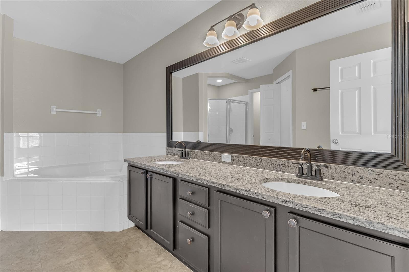 Single Family Residence at 2425 MERRY RD, TAVARES, photo 30 of 33