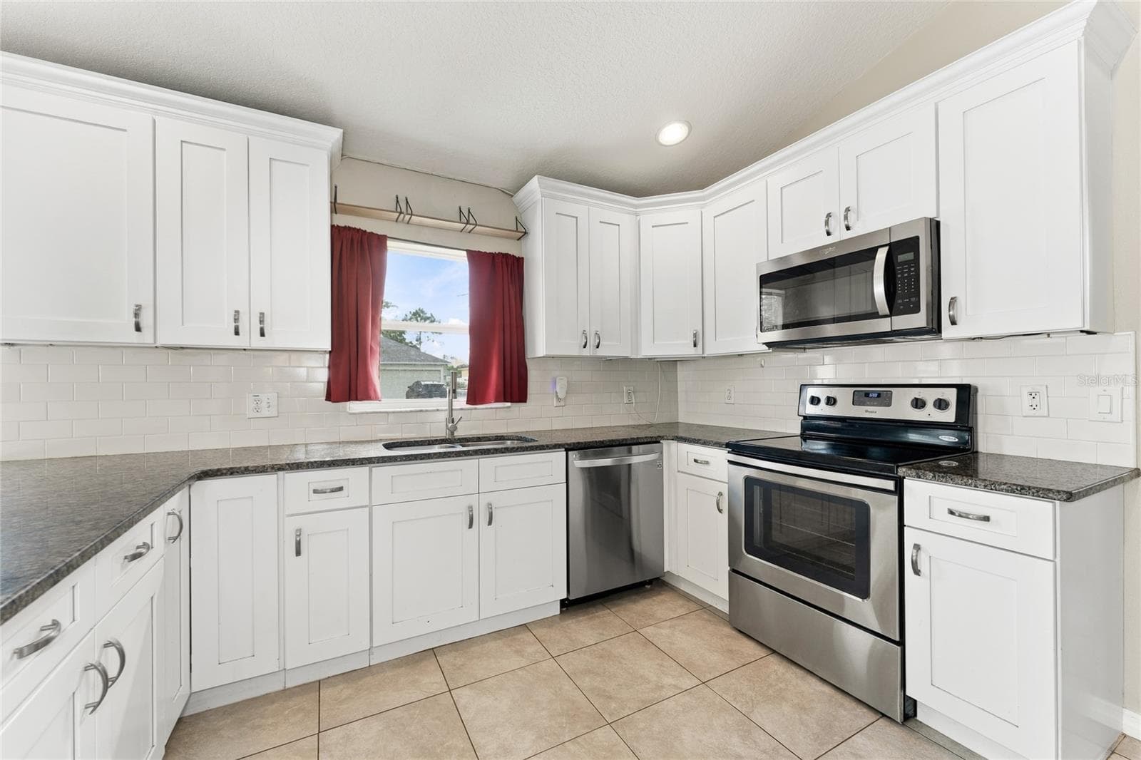 Single Family Residence at 4106 LONGWORTH LOOP, KISSIMMEE, photo 12 of 35
