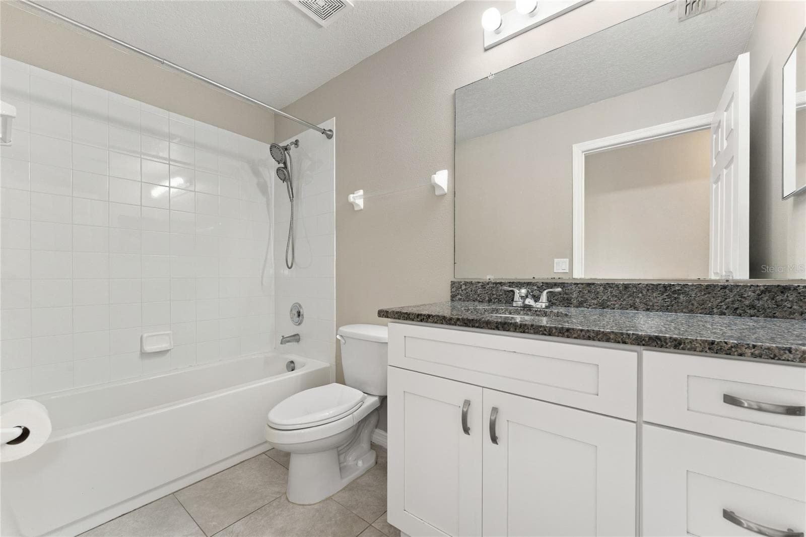 Single Family Residence at 4106 LONGWORTH LOOP, KISSIMMEE, photo 20 of 35