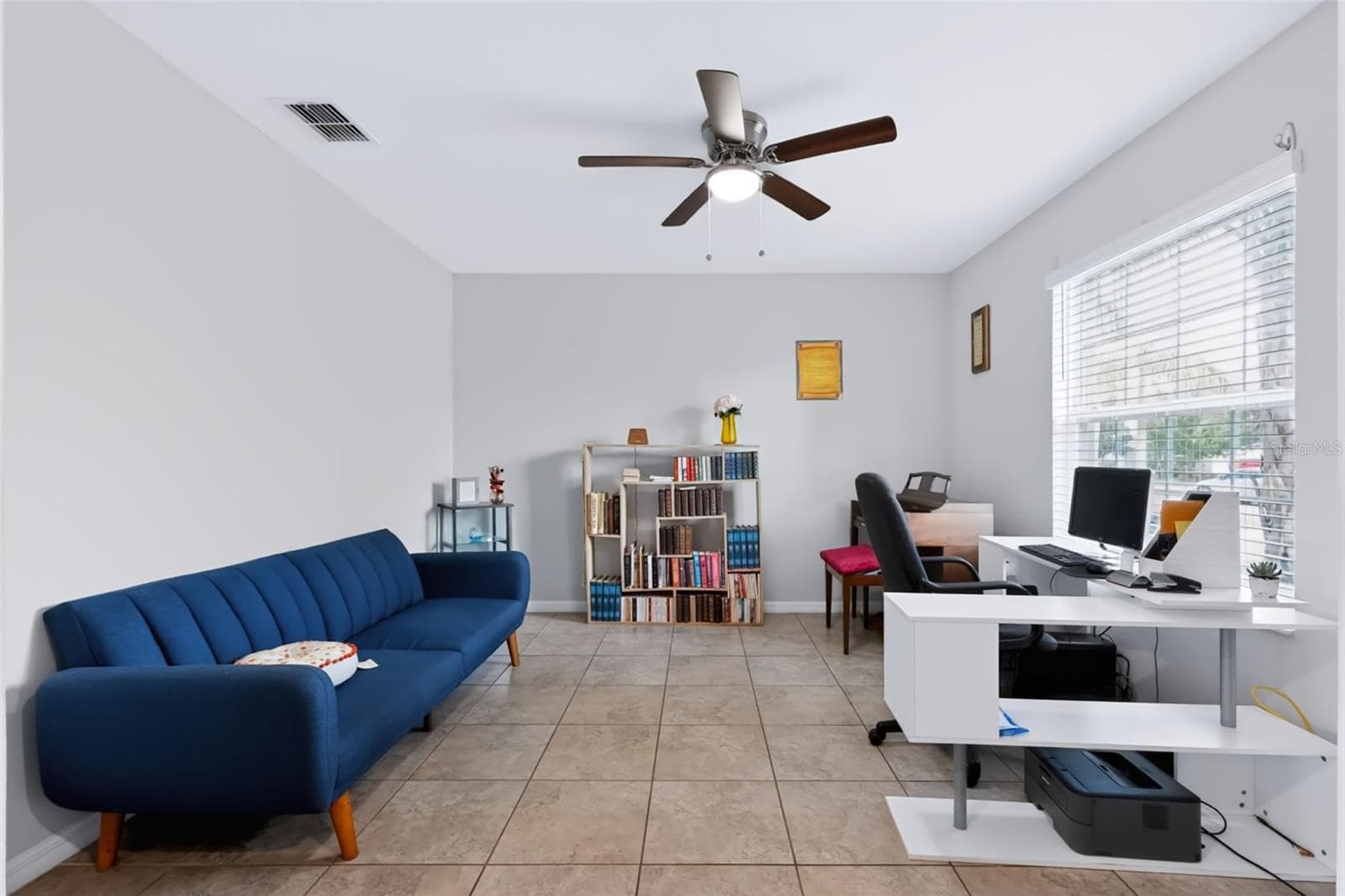 Single Family Residence at 1711 BROAD WINGED HAWK DR, RUSKIN, photo 12 of 47