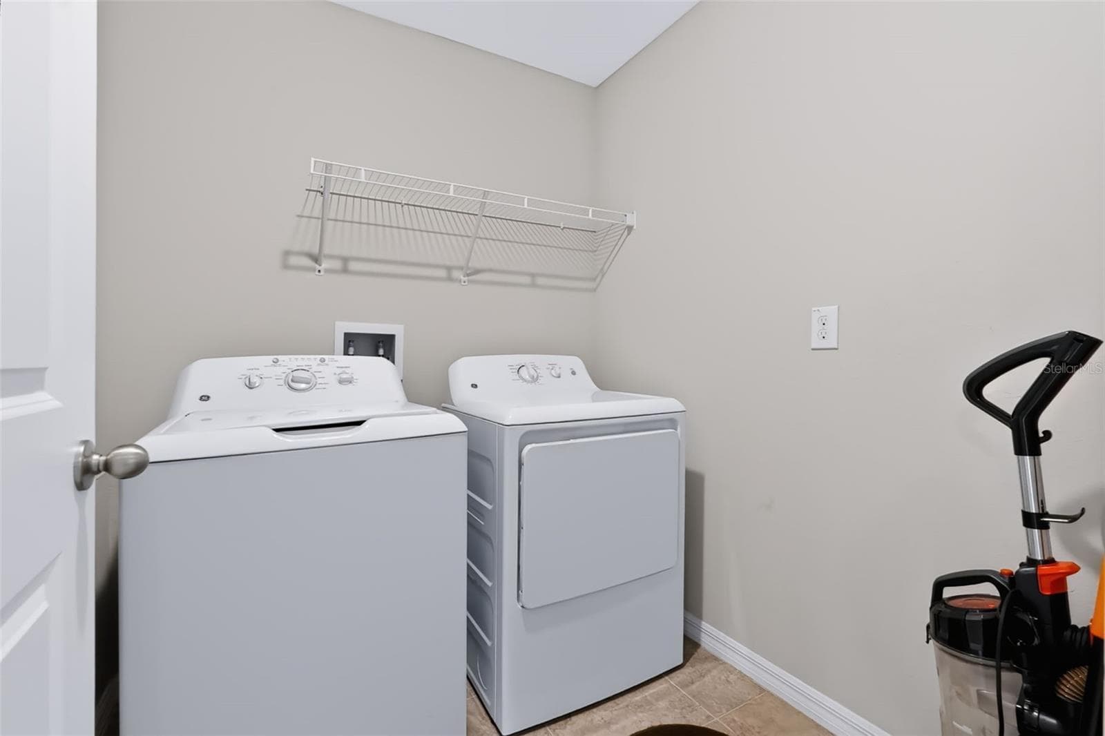 Single Family Residence at 1711 BROAD WINGED HAWK DR, RUSKIN, photo 30 of 47