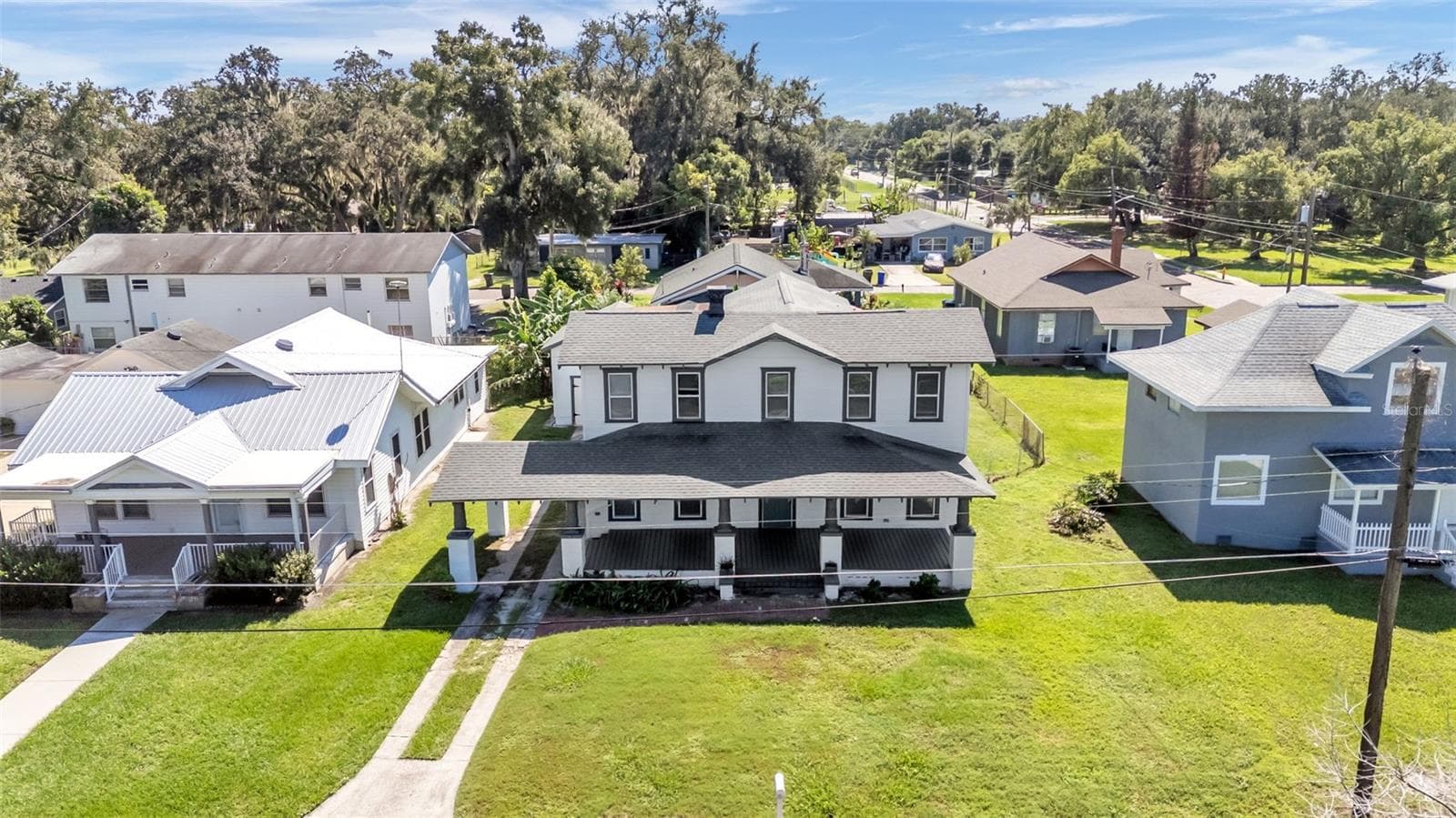 Single Family Residence at 1044 W LIME ST, LAKELAND, photo 9 of 55
