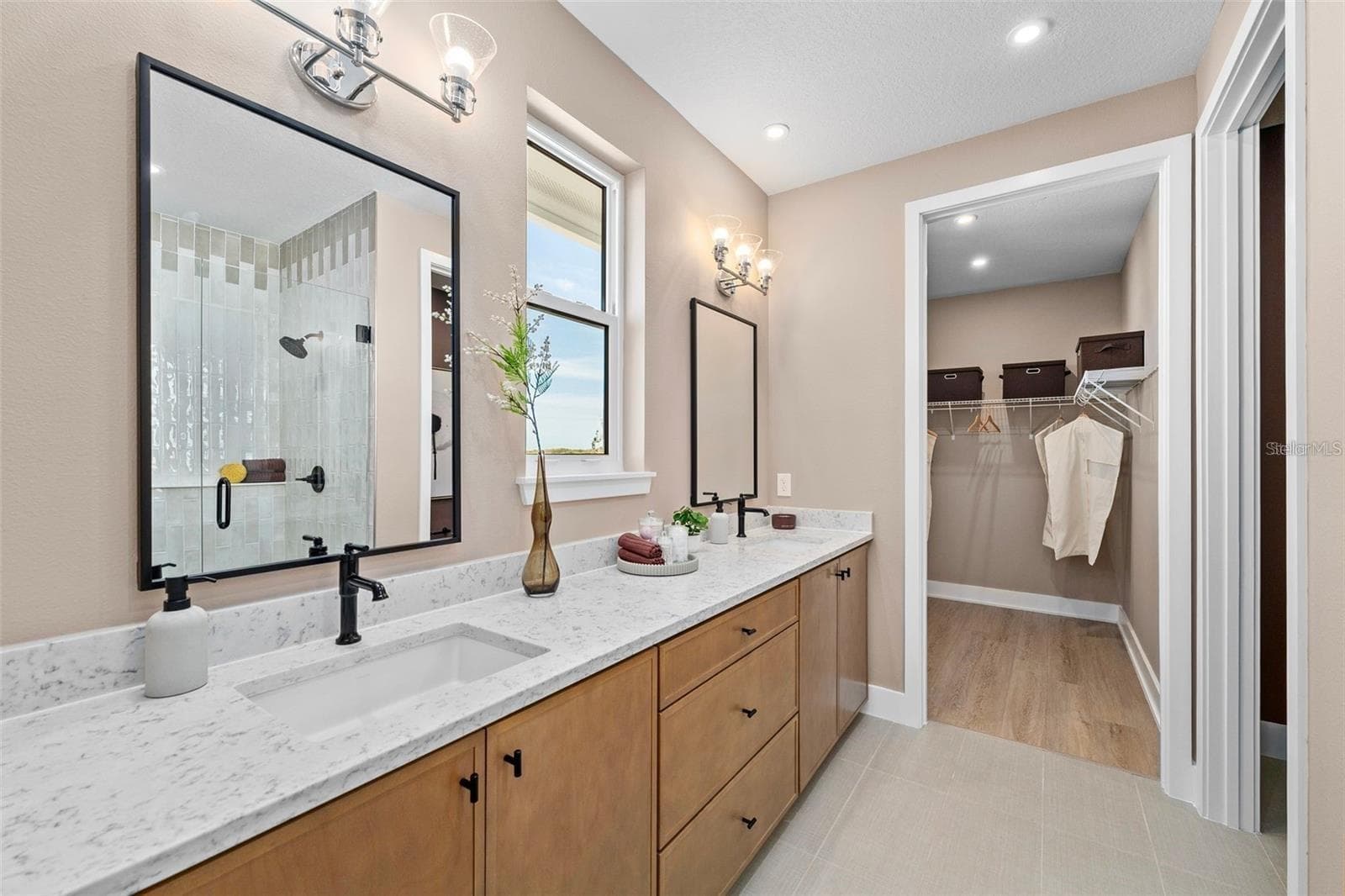 Model Primary Suite Bath - 2111 TIDEWATCH LOOP, NEW SMYRNA BEACH