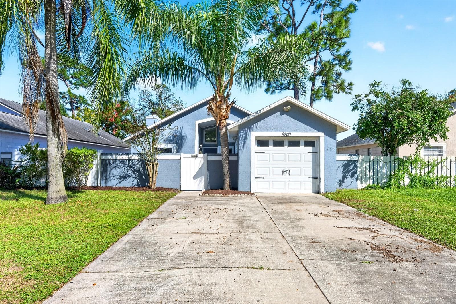 9807 PINEY POINT CIR