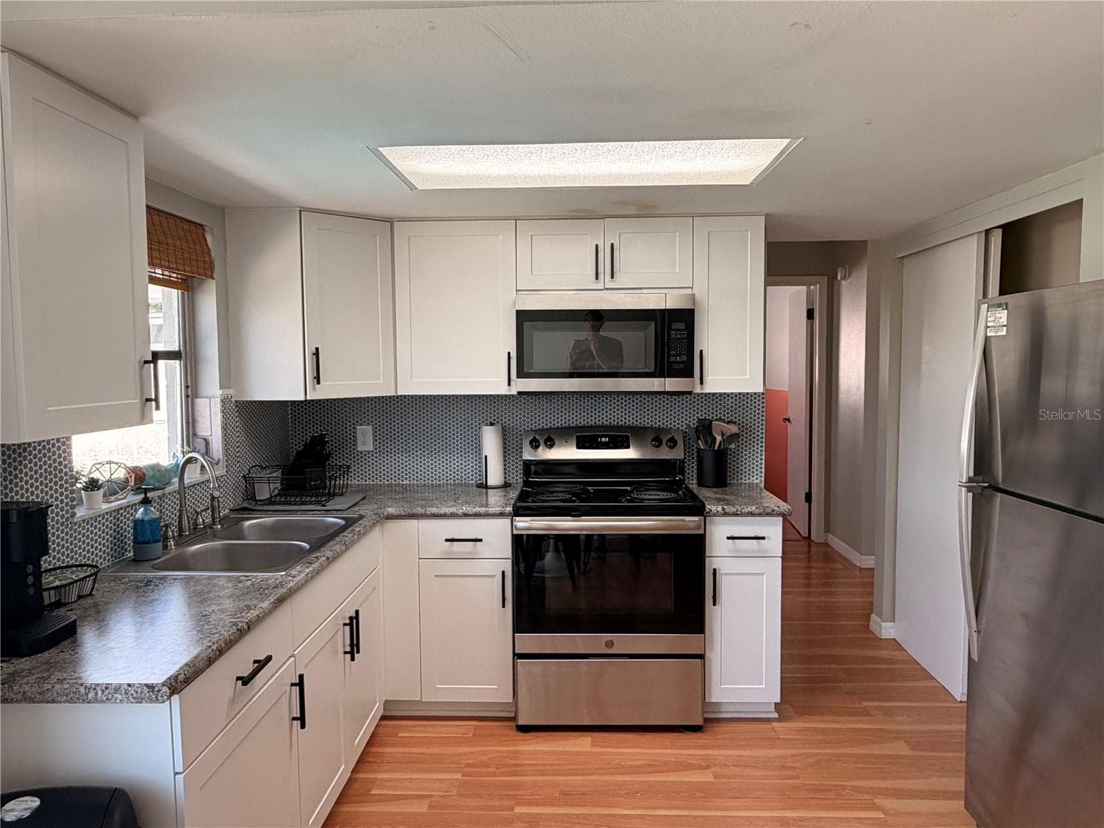Single Family Residence at 9331 BARRINGTON LN, PORT RICHEY, photo 6 of 13