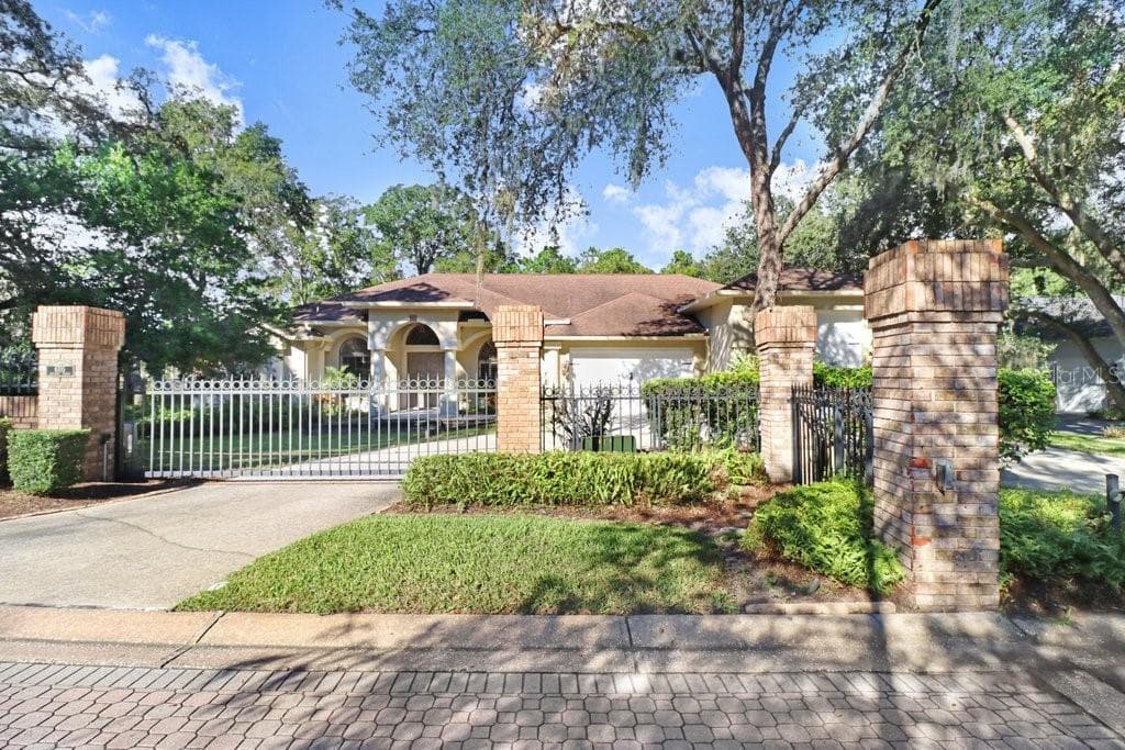 Single Family Residence at 8705 CRESCENT FOREST BLVD, NEW PORT RICHEY, photo 2 of 66