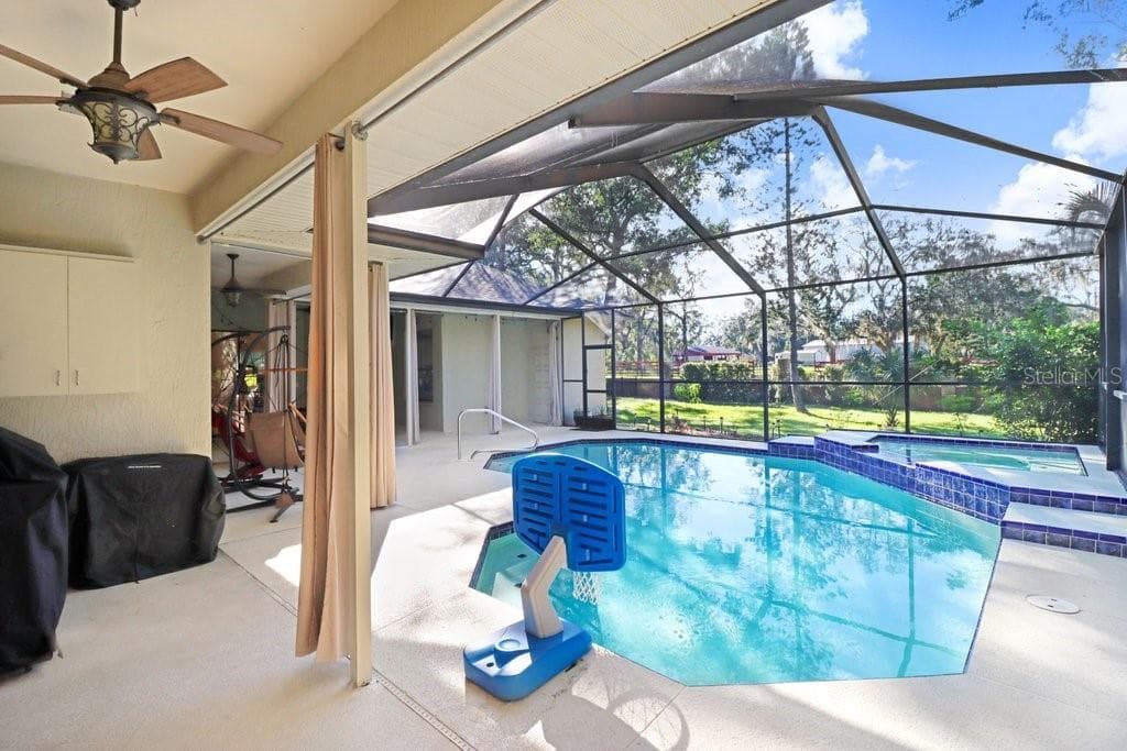 Single Family Residence at 8705 CRESCENT FOREST BLVD, NEW PORT RICHEY, photo 46 of 66