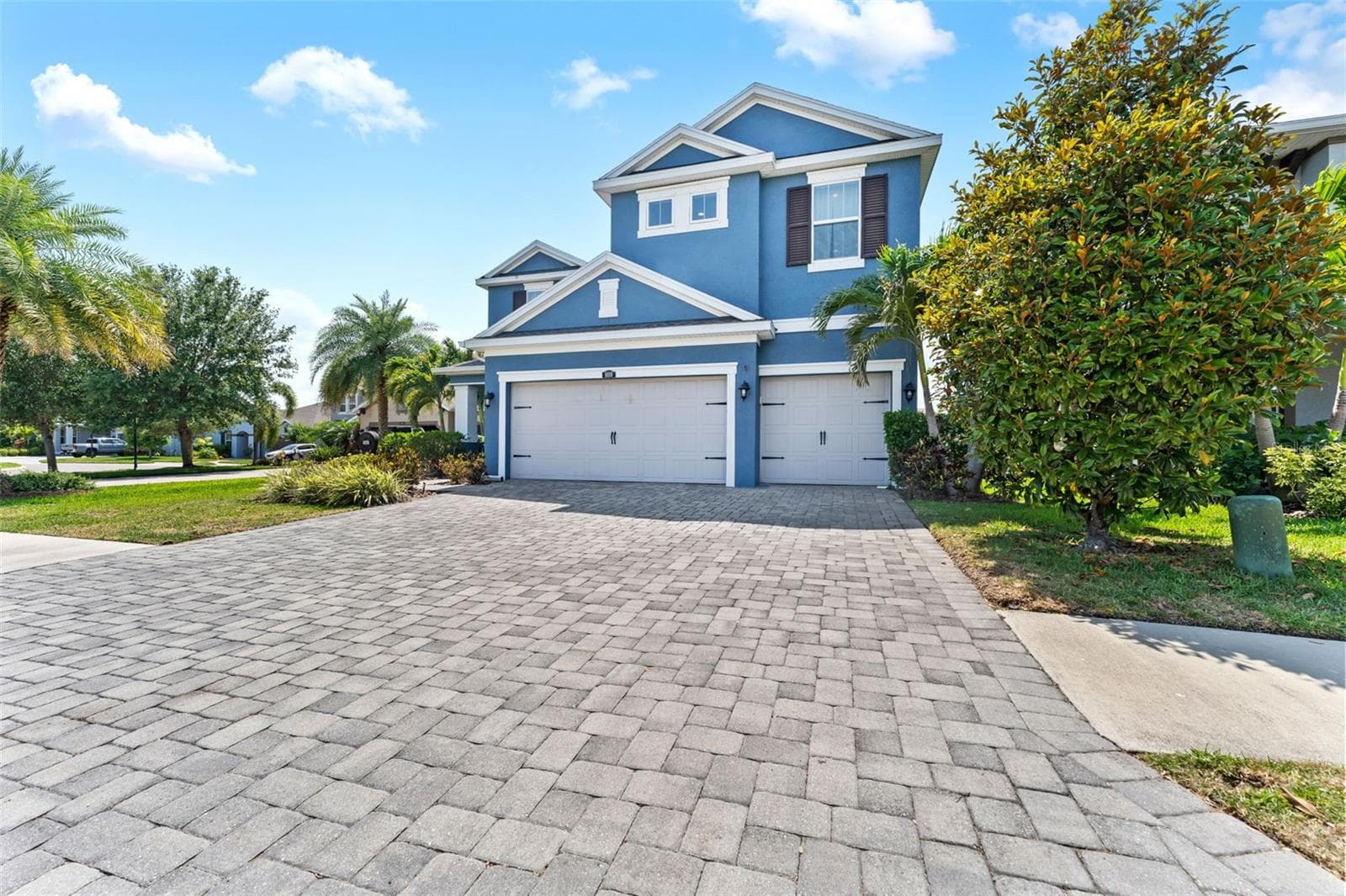 Single Family Residence at 8010 RED ORCHARD CT, TAMPA, photo 2 of 45