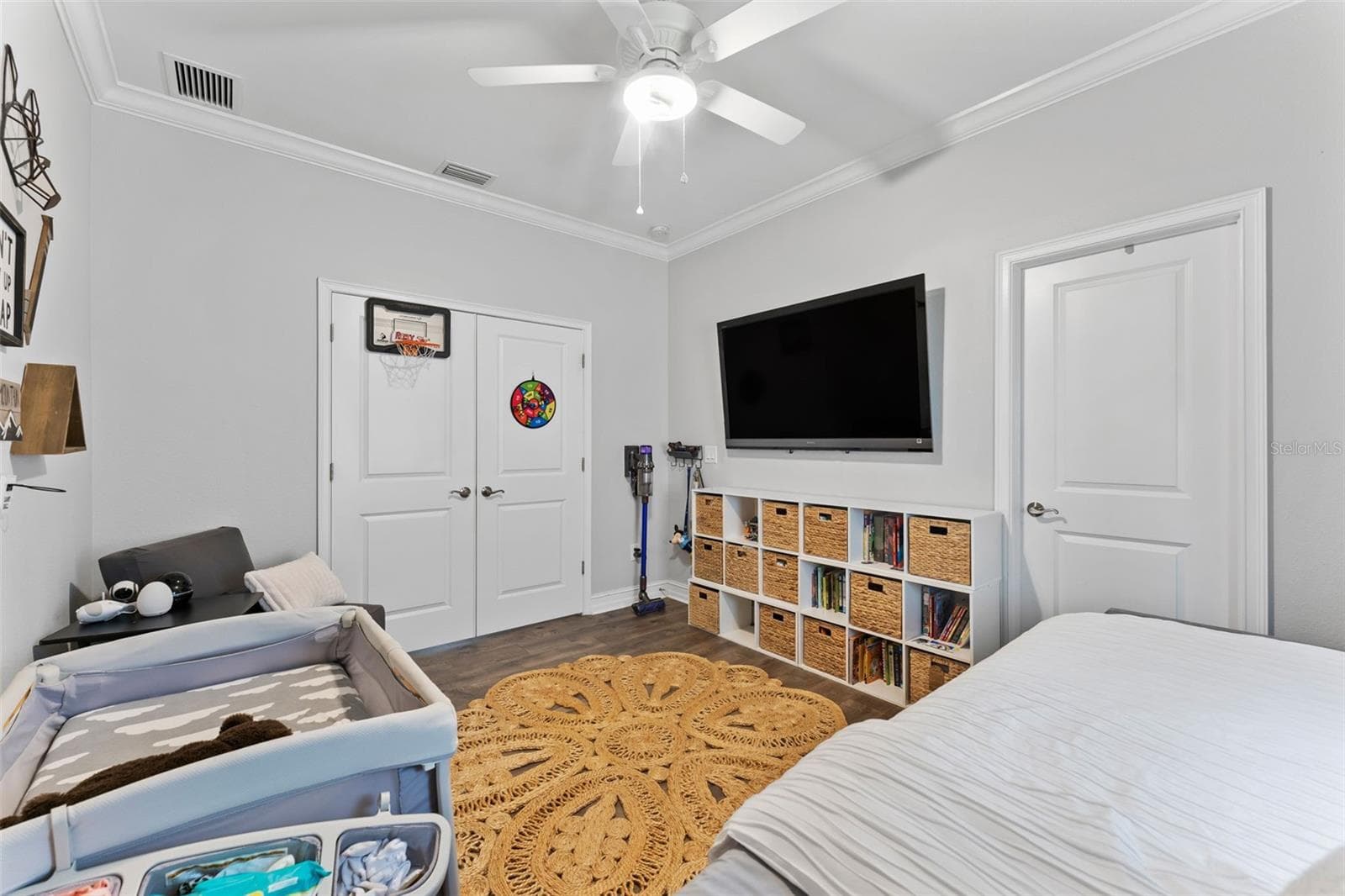 Single Family Residence at 8010 RED ORCHARD CT, TAMPA, photo 16 of 45