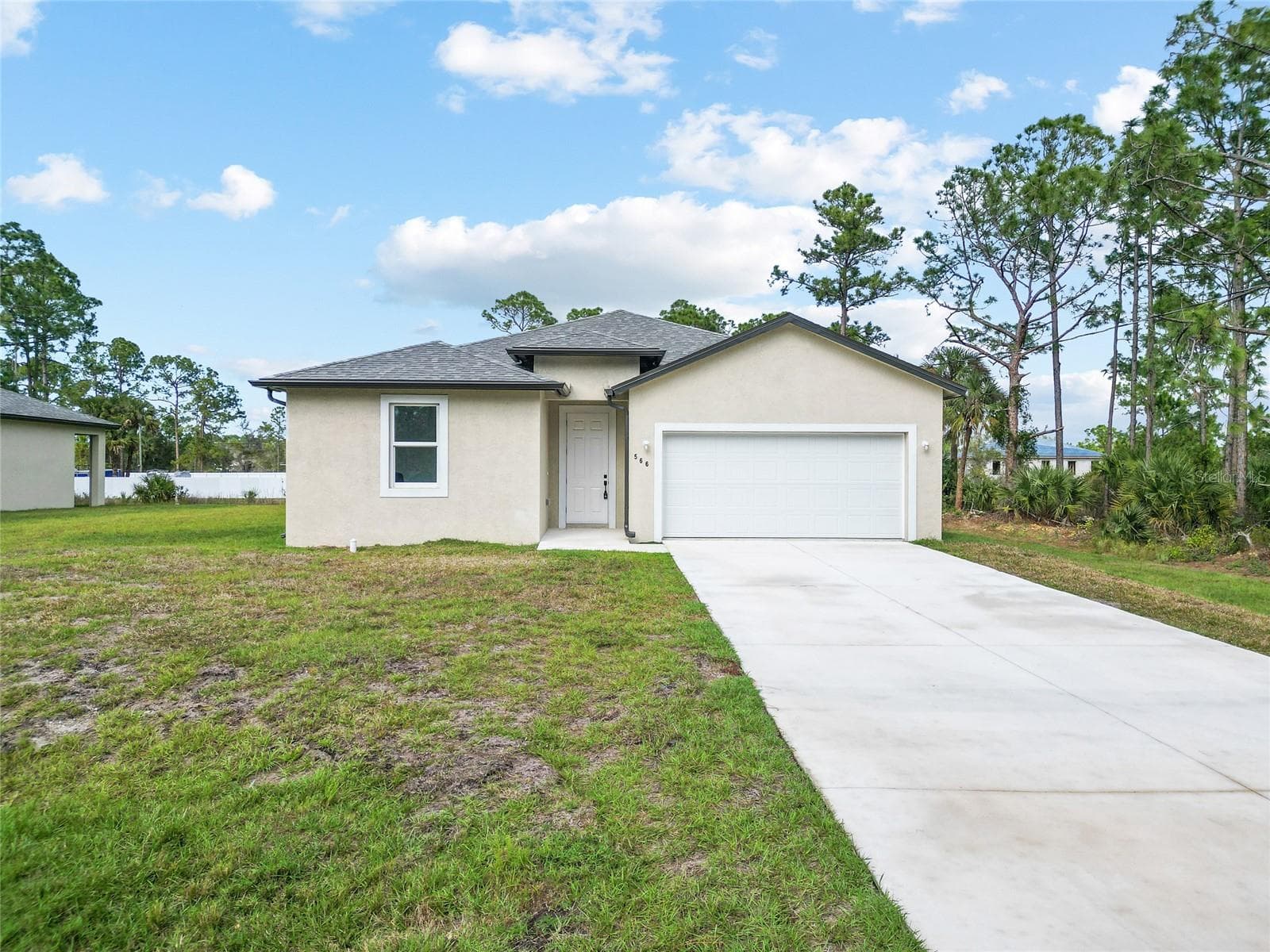 566 WOODVIEW DR