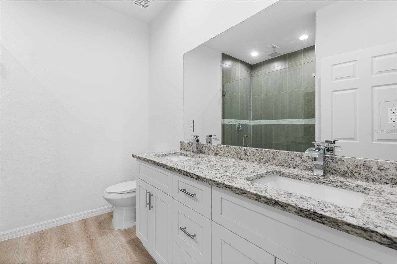 Single Family Residence at 566 WOODVIEW DR, LEHIGH ACRES, photo 15 of 31