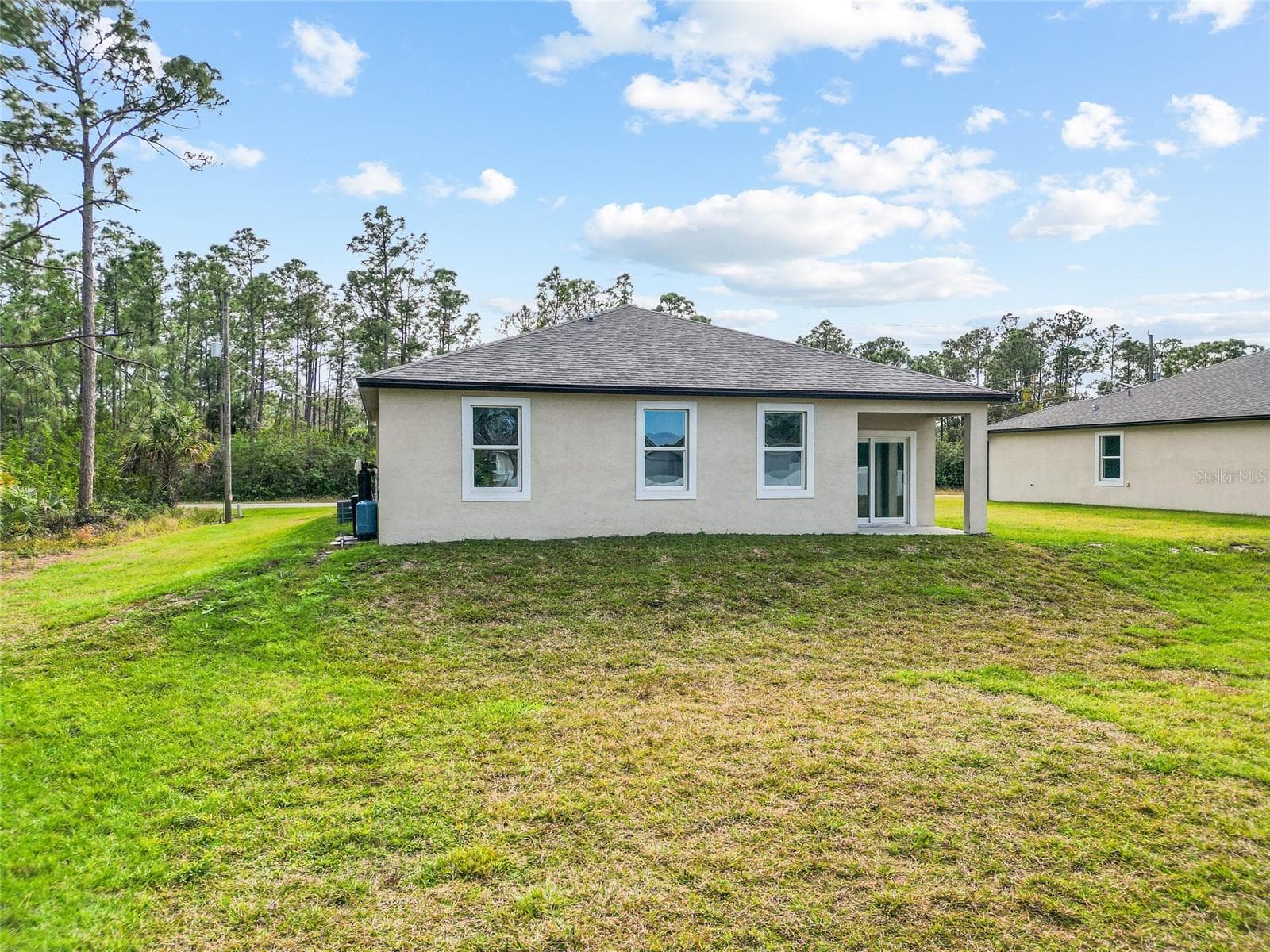 Single Family Residence at 566 WOODVIEW DR, LEHIGH ACRES, photo 26 of 31