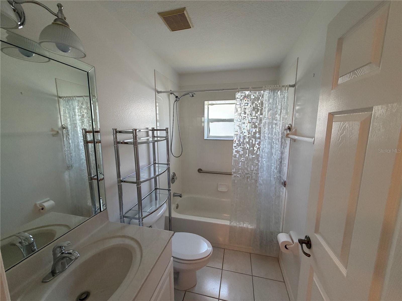 Single Family Residence at 546 TROUT LN, OLDSMAR, photo 4 of 34
