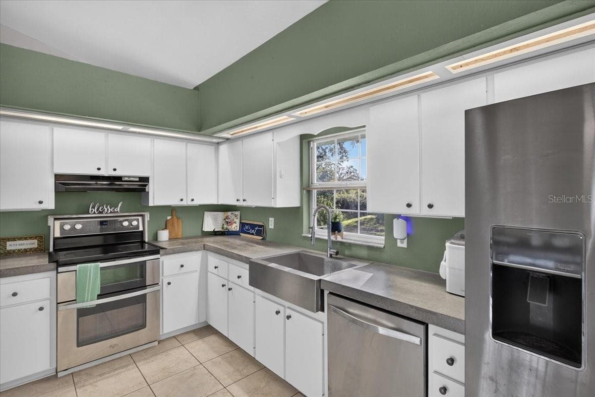 Single Family Residence at 10687 SW 74TH TER, OCALA, photo 12 of 33