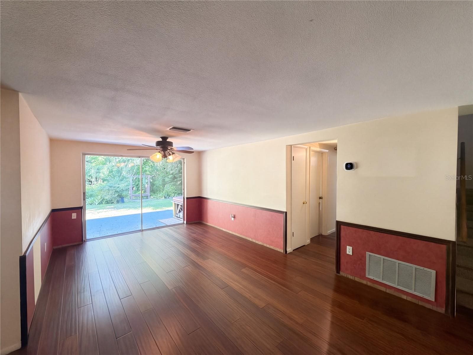 Single Family Residence at 4111 WOODSVILLE DR, NEW PORT RICHEY, photo 6 of 24